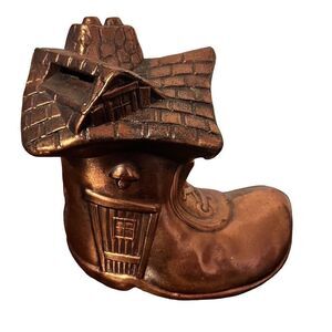 Old Mother Hubbard Shoe House Cast Bank